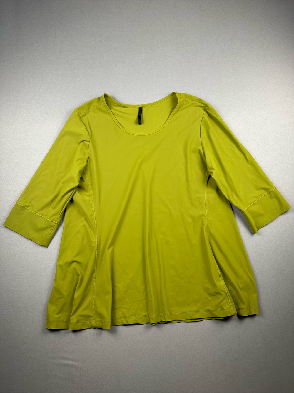 Porto 3/4-Sleeve A-line Scoop Neck Top - Womens Large (Brand 3)